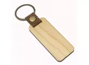 Schlüsselanhänger aus Holz als Werbeartikel mit Logo bedrucken